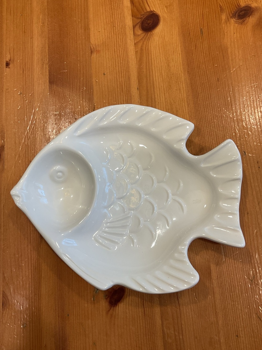 VINTAGE FISH DISH BLANC DE CHINE MADE IN JAPAN SMALL CHIP & DIP SUSHI TRINKETS